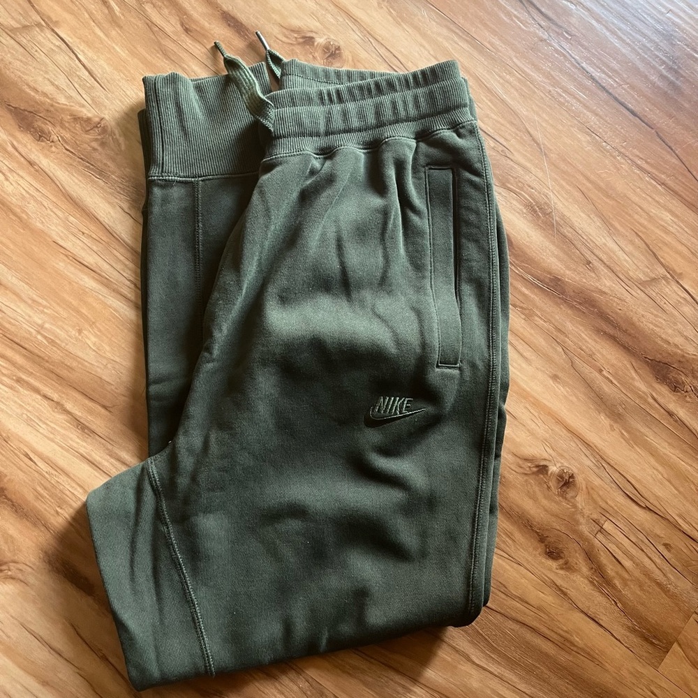 Nike Sweatpants